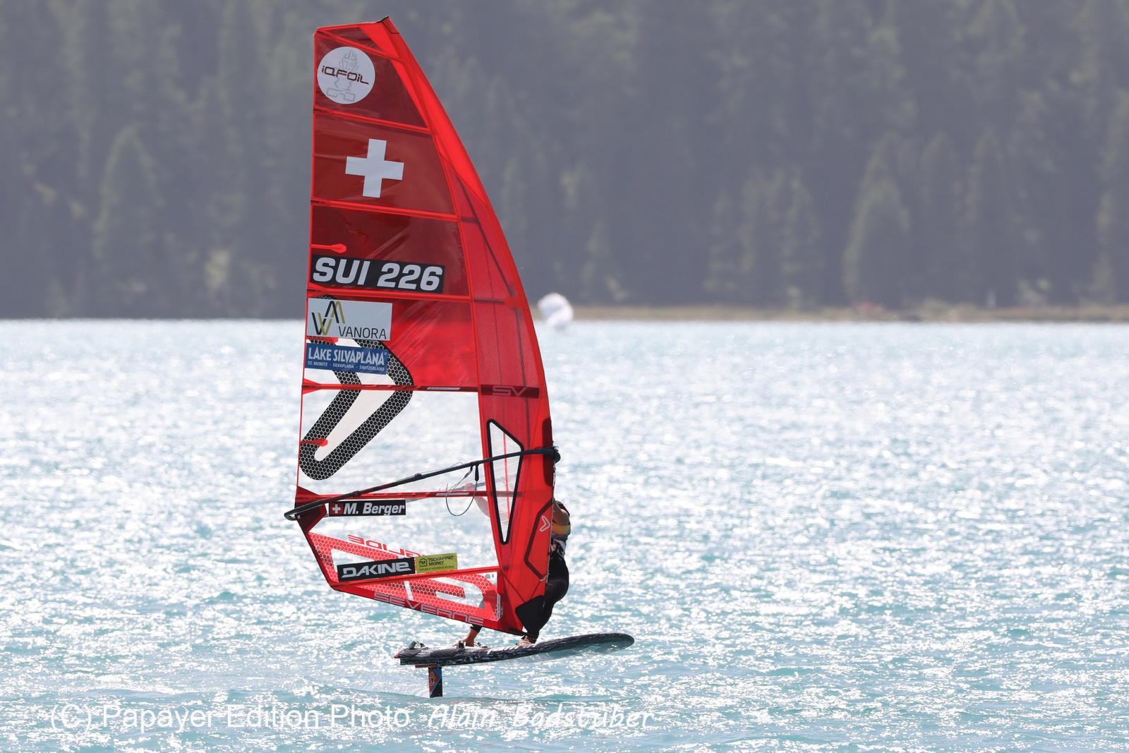sui226-4.jpg